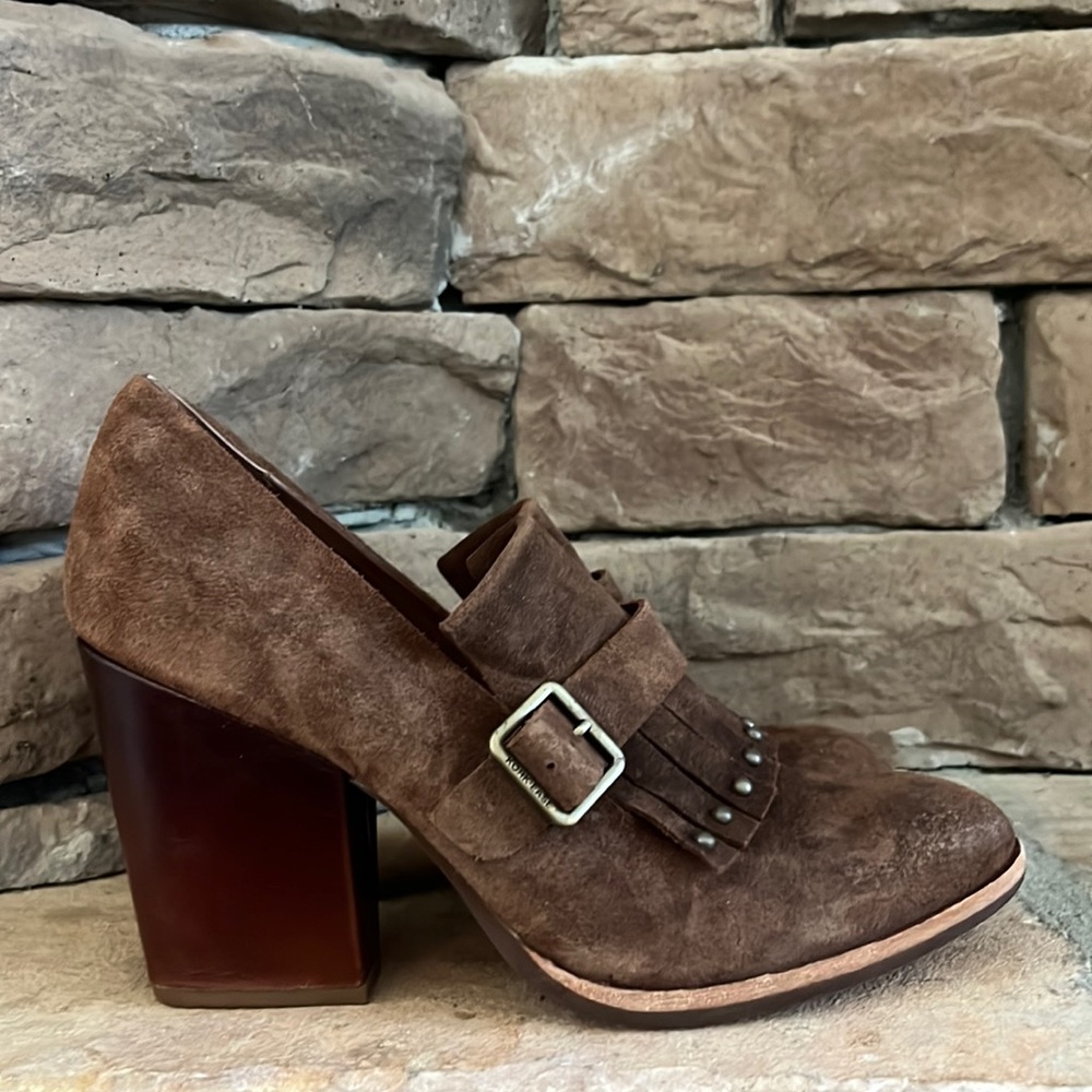 Kork Ease Prim‎ Pumps with Studded Fringe Accents / SZ 8.5